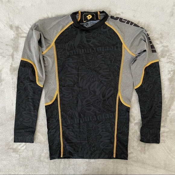 DeMarini Fitted Long Sleeve Mock Neck Active Shirt Black Print Size Medium - Picture 1 of 8